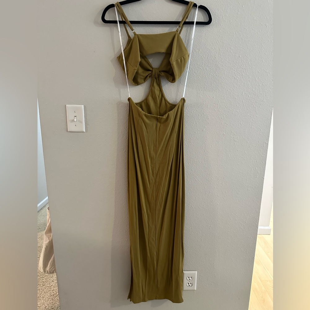 A9 - 479 Lulus Opening Night Olive Green Cutout Bodycon maxi dress size medium - Picture 12 of 14